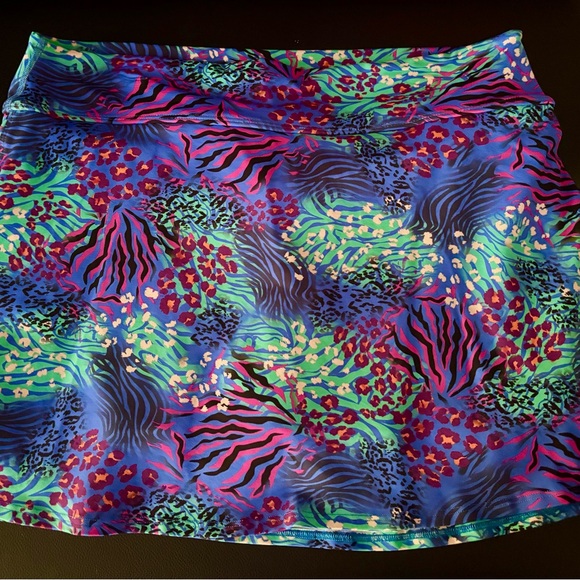 dona jo Dresses & Skirts - Dona Jo Vibrant Multicolor Shakira Sila Women's Skort, XL